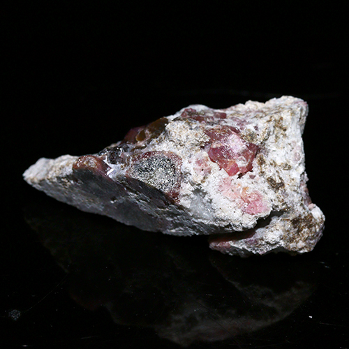 〔D131-14〕ピンクガーネット　メキシコ産  Pink Garnet 鉱物 原石 標本【メール便不可】