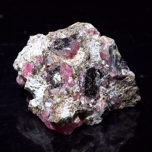 〔D131-15〕ピンクガーネット　メキシコ産  Pink Garnet 鉱物 原石 標本【メール便不可】