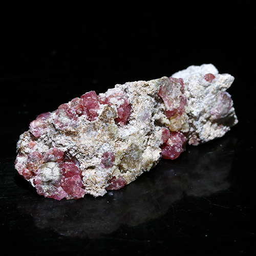 〔D132-2〕ピンクガーネット　メキシコ産  Pink Garnet 鉱物 原石 標本【メール便不可】