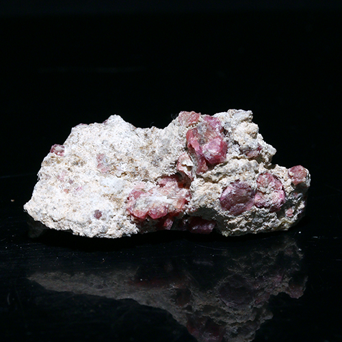 〔D132-3〕ピンクガーネット　メキシコ産  Pink Garnet 鉱物 原石 標本【メール便不可】