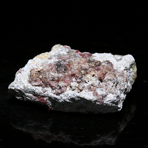 〔D132-4〕ピンクガーネット　メキシコ産  Pink Garnet 鉱物 原石 標本【メール便不可】