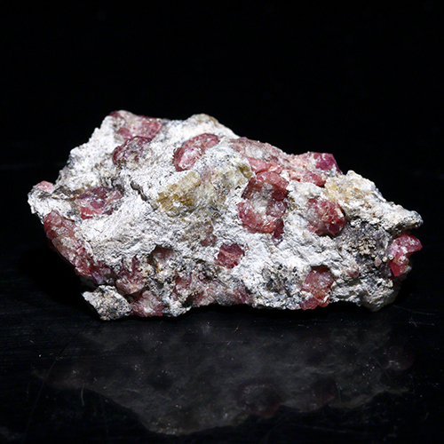 〔D132-8〕ピンクガーネット　メキシコ産  Pink Garnet 鉱物 原石 標本【メール便不可】