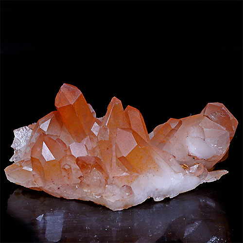 〔D133-3〕コリント産 タンジェリンクォーツ クラスター マンダリンクォーツ Tanjerine Quartz 蜜柑水晶【メール便不可】