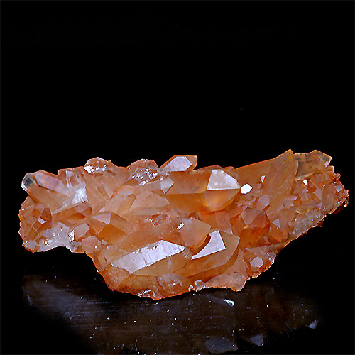〔D133-9〕コリント産 タンジェリンクォーツ クラスター マンダリンクォーツ Tanjerine Quartz 蜜柑水晶【メール便不可】