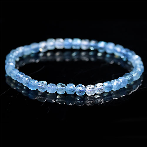 〔K1735〕約5mm アクアマリンカット aquamarine  ブレスレット【ランダム発送】
