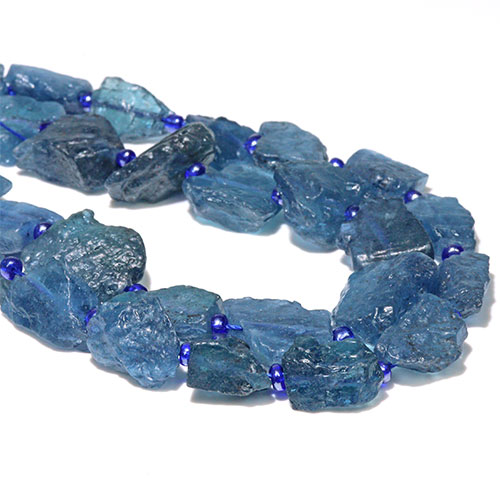 〔C1-192〕天然石 濃い ディープアクアマリン 原石  連材 1連売り aquamarine 緑柱石