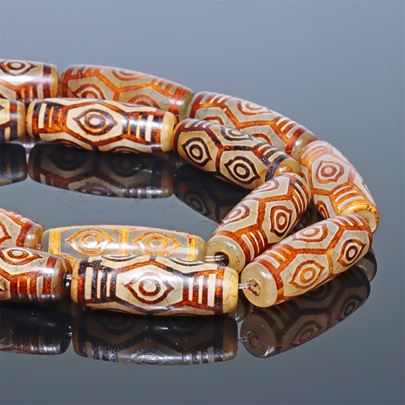 〔CZ93-8〕【天珠】連売り 約30x10mm 龍眼天珠 天珠 守り 開運 風水 【ランダム発送】