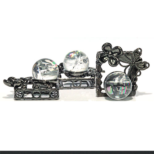 〔G4-82〕1個 水晶アイリス アクセサリーパーツ 虹入り水晶 ブレスやネックレスのアクセント