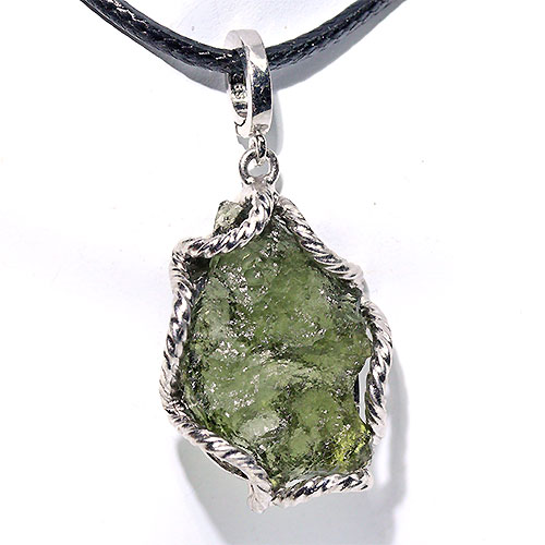 〔J361-2〕チェコ産 天然モルダバイト sv925 ペンダントトップ Moldavite モルダウ石
