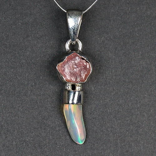 〔J368-5〕エチオピアンオパール ローズクォーツ sv925 宝石質原石ペンダントトップ　opal rosequartz