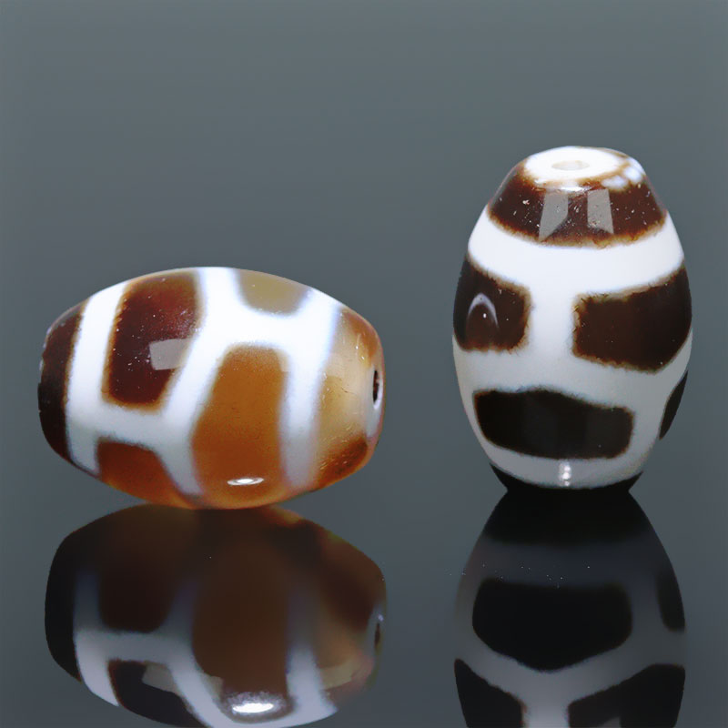 〔Z69-2〕【 天珠】約18x13mm 亀甲長寿天珠 守り 開運 風水 【ランダム発送】【FOREST 天然石 パワーストーン】